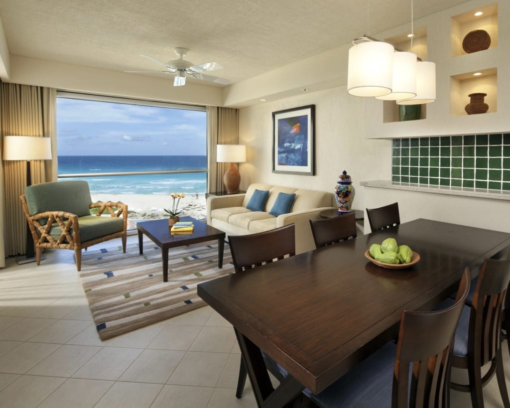 Westin Lagunamar Ocean Resort Living Area