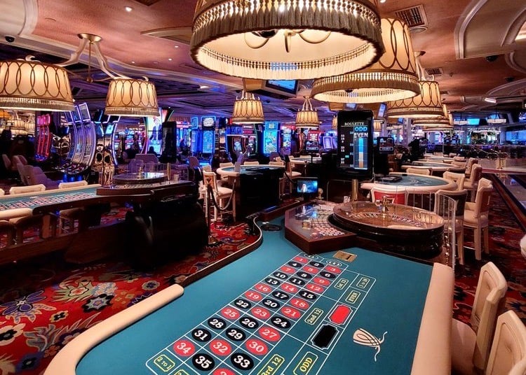 Gamble at the Casinos