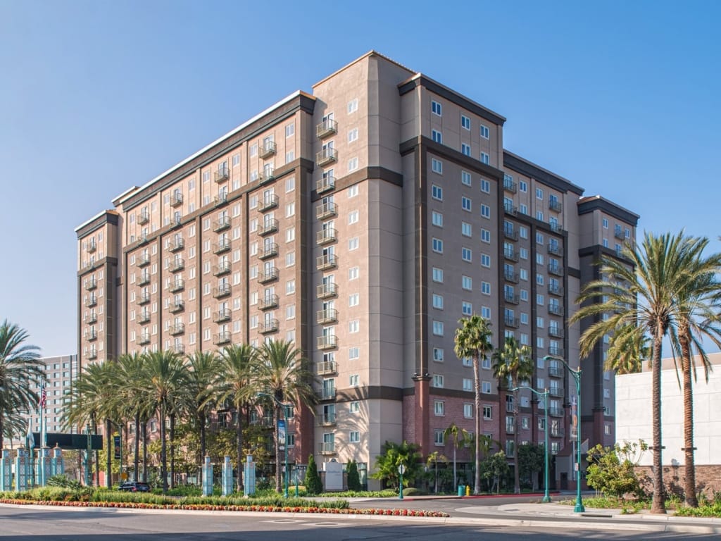 WorldMark Anaheim Building