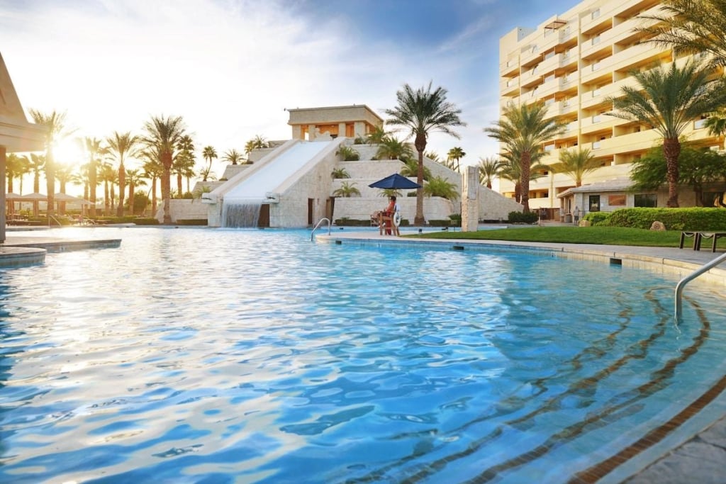 Las Vegas Diamond Resort Cancun Resort For Sale Rent Hilton Grand Vacations HGVC Pool