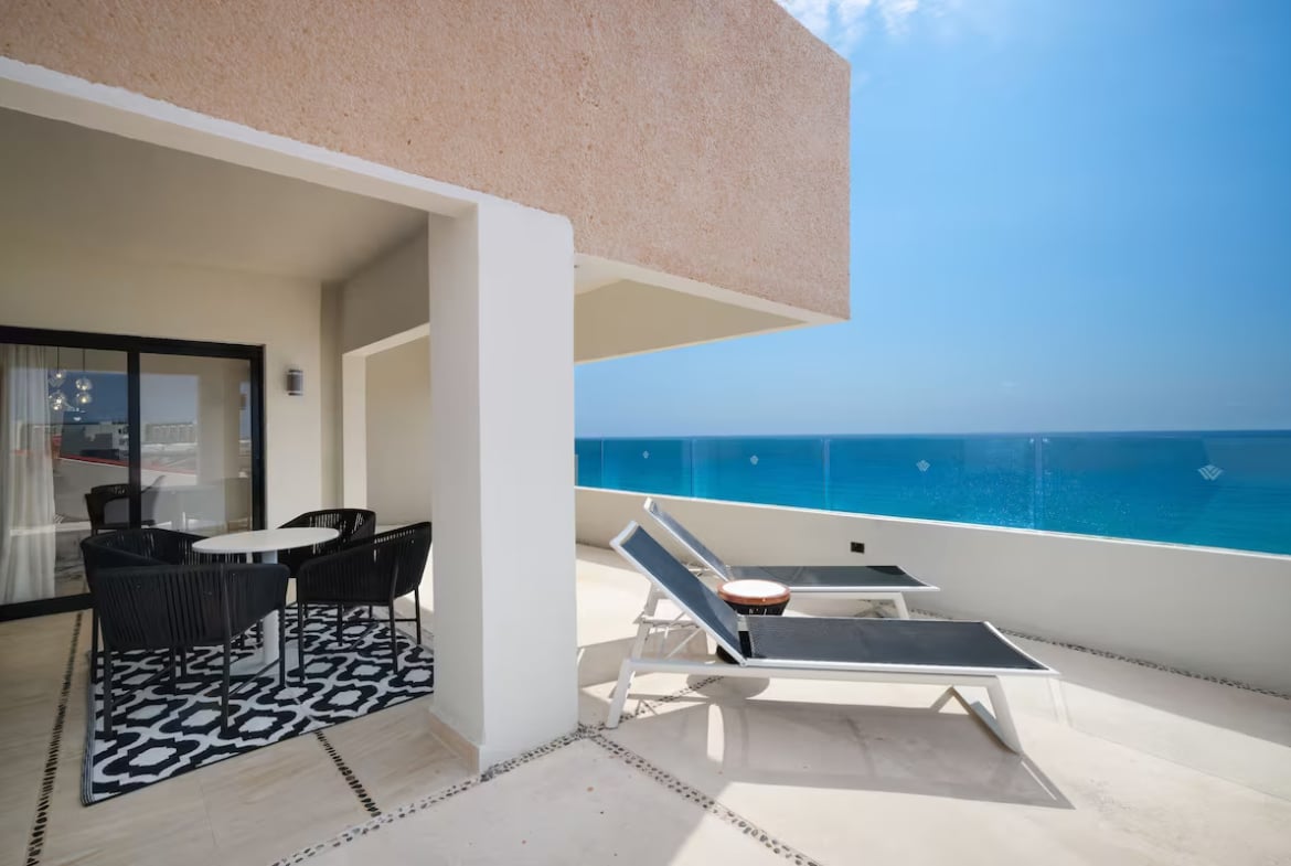 Wyndham Grand Cancun All Inclusive Resort & Villas Balcony