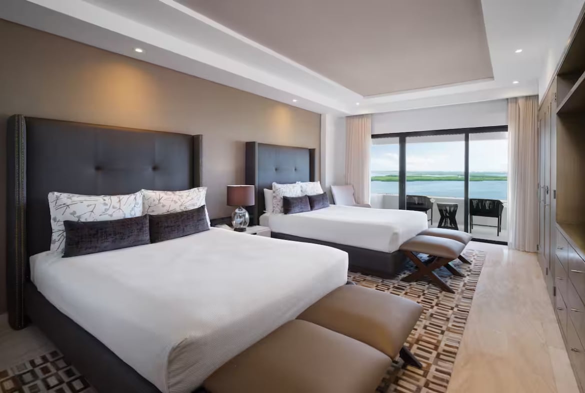Wyndham Grand Cancun All Inclusive Resort & Villas Bedroom