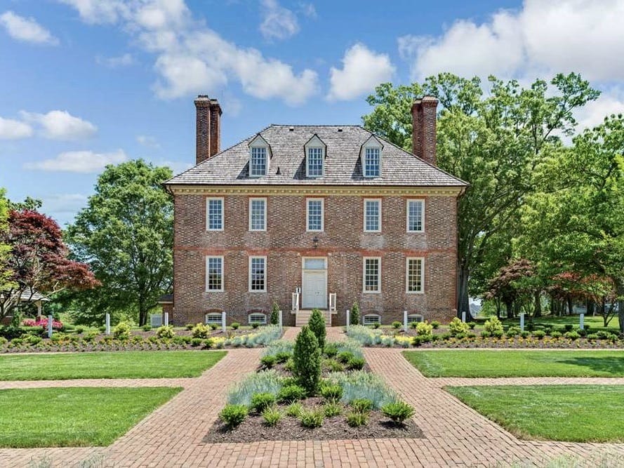 Historic Powhatan Williamsburg Exterior