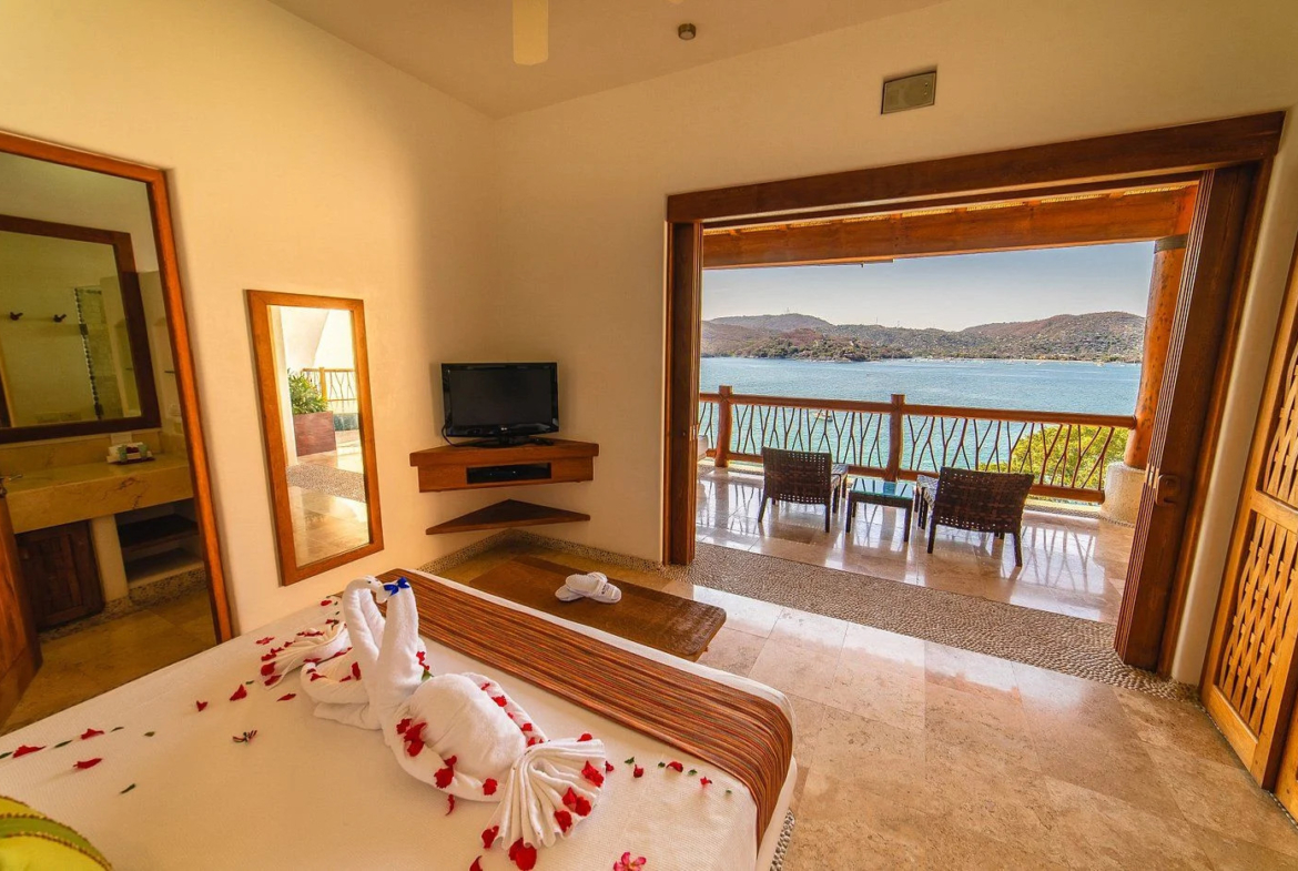 Pacifica Grand Resort & Spa Zihuatanejo Suite View