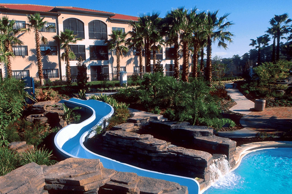 Orange Lake Resort swimming pool facilities near the restaurant