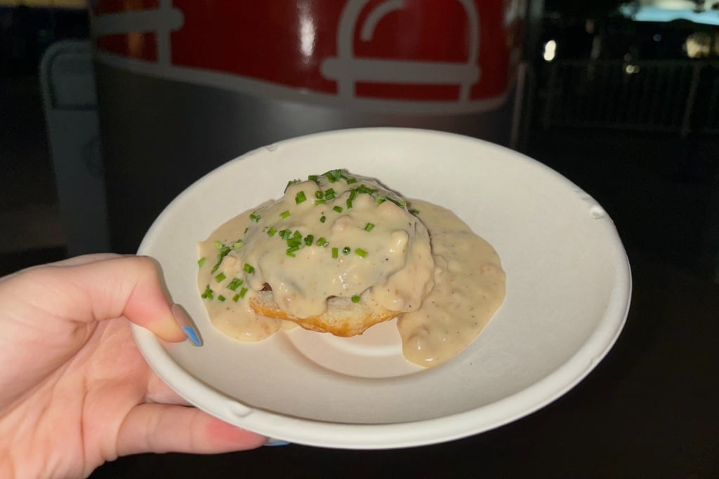 Plant-Based Biscuit  And Gravy
