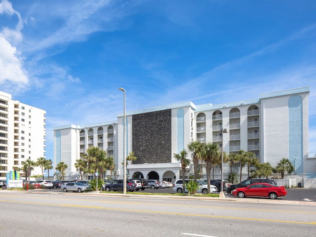 Daytona Beach timeshares Daytona Seabreeze exterior