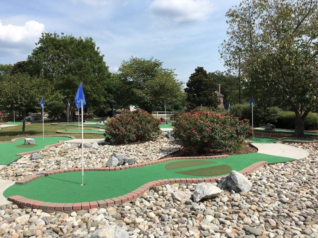 historic powhatan mini golf