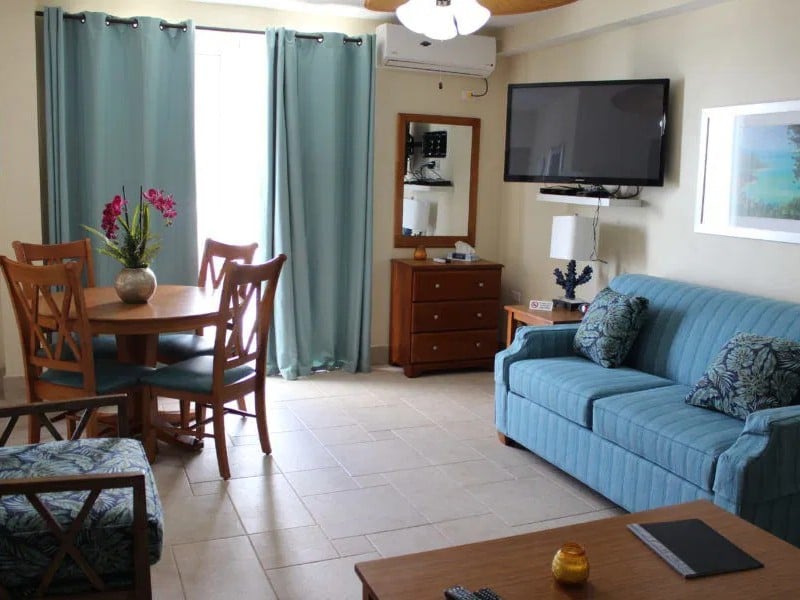 Capital Vacations Club Sea Palace Living Room