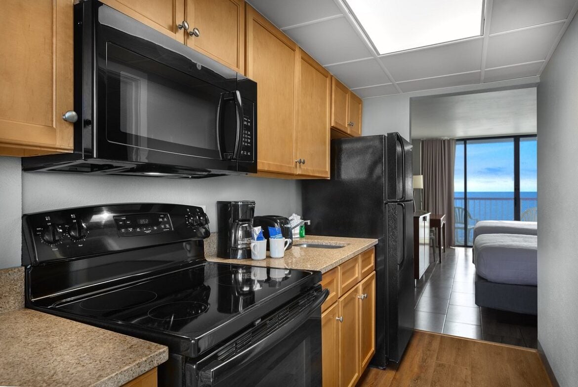 Crown Reef Beach Resort Kitchen
