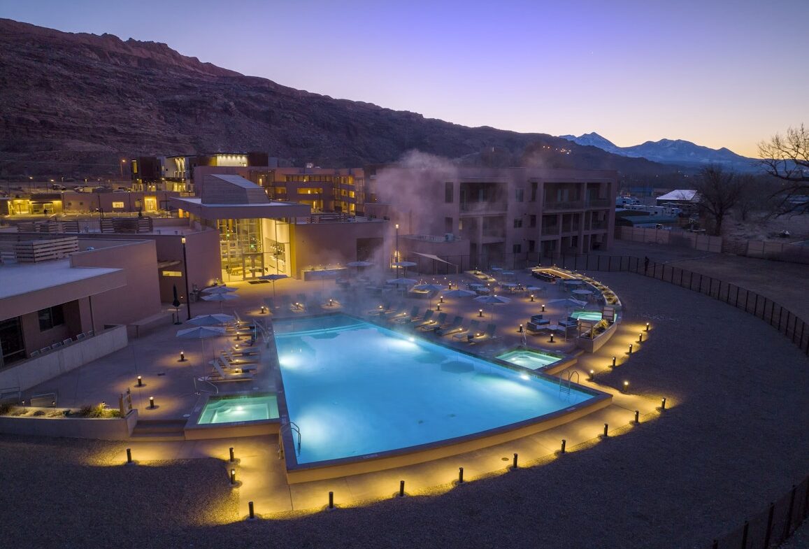 Club Wyndham Moab Pool Night