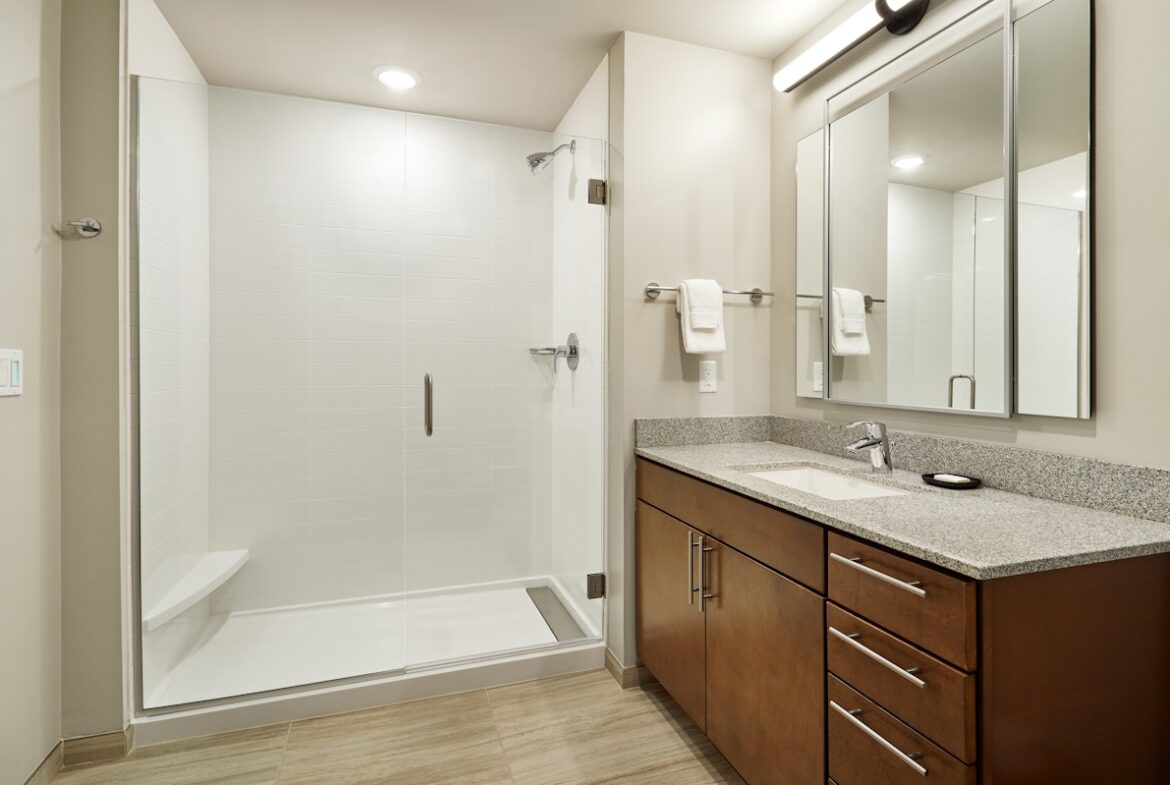 Club Wyndham Moab Shower