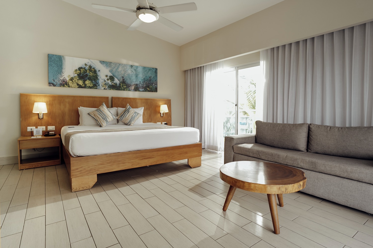 Lifestyle Tropical Beach Resort & Spa Bedroom