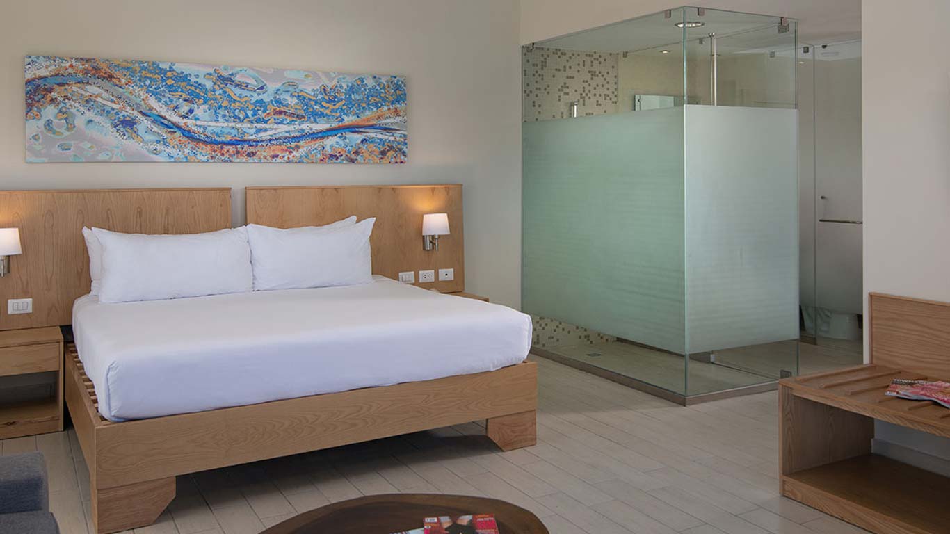 Lifestyle Tropical Beach Resort & Spa Bedroom