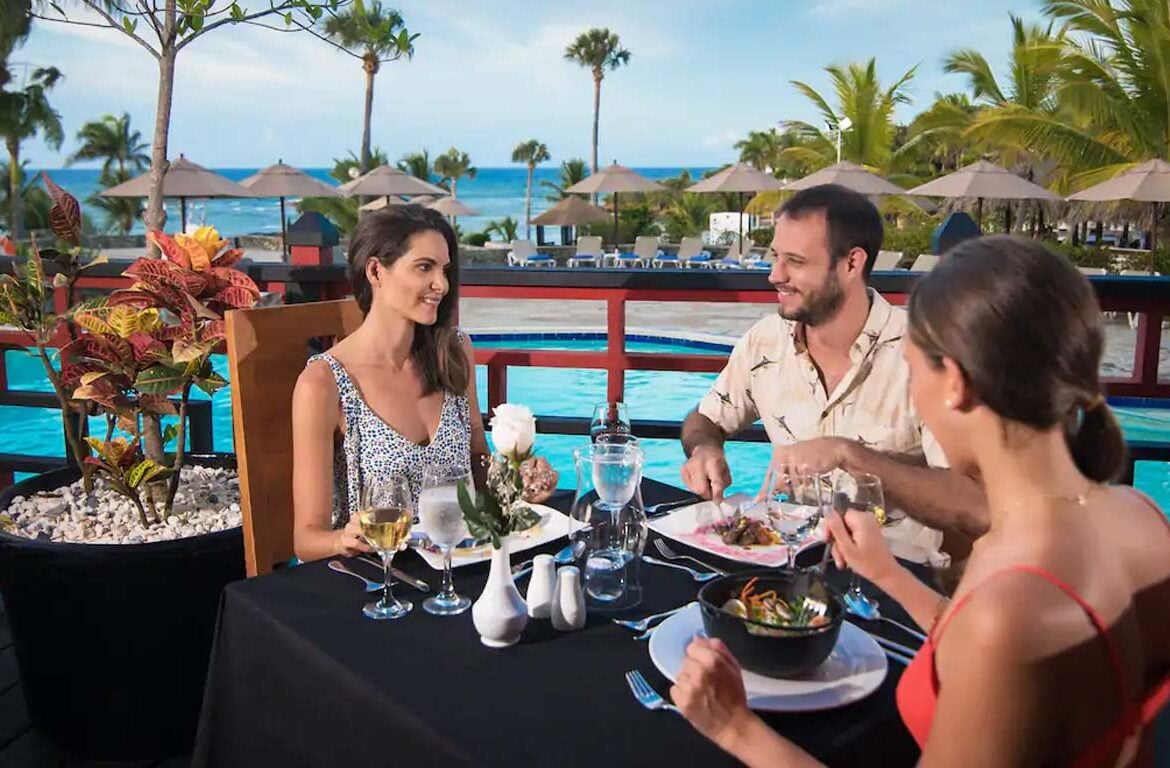 Lifestyle Tropical Beach Resort & Spa Restaurant Ocean View