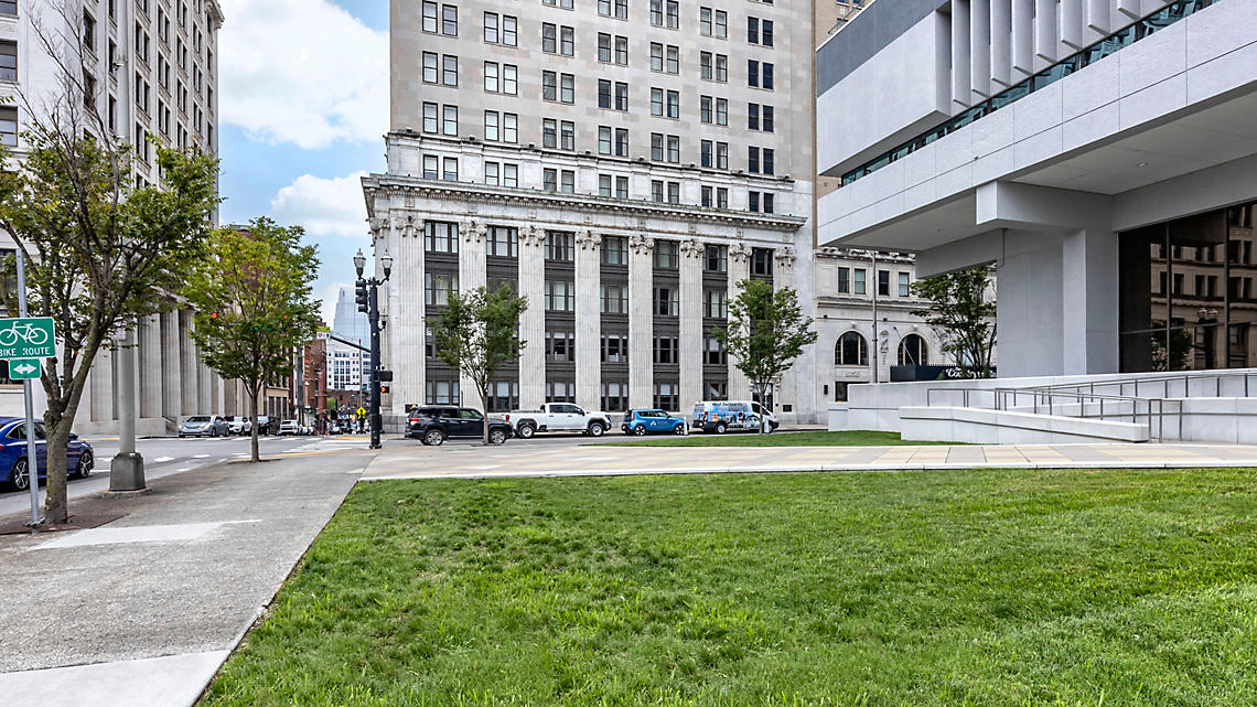 Bluegreen Downtown Nashville Exterior