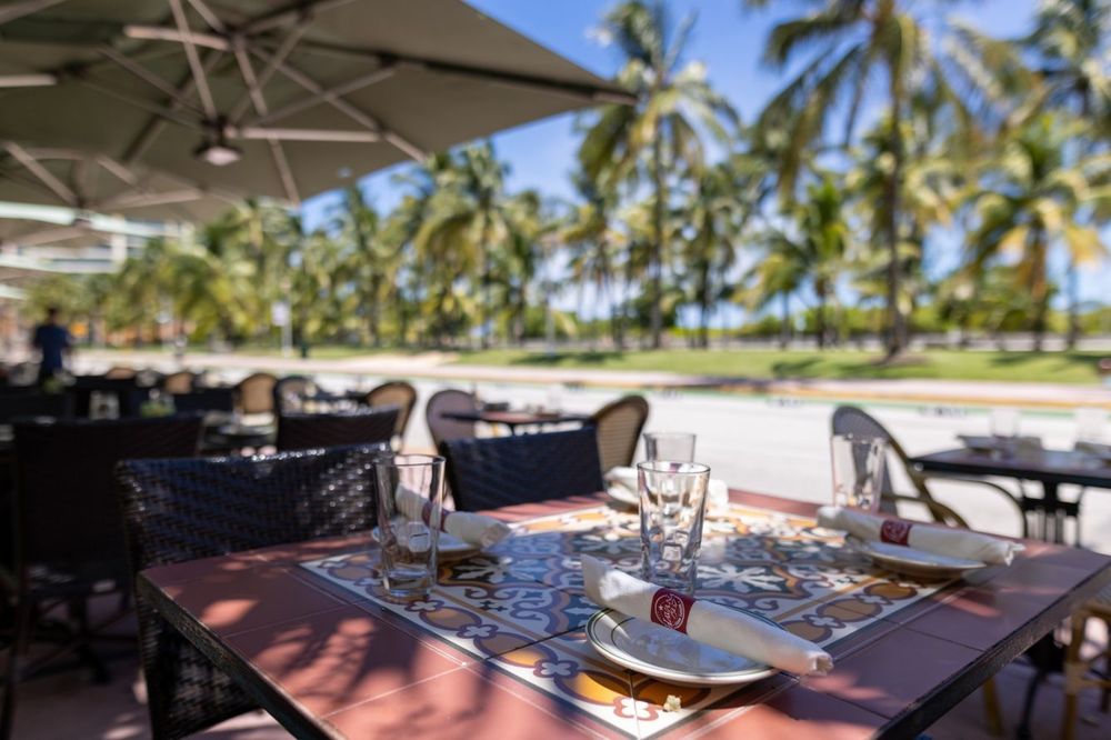 Marriott Vacation Club Pulse, South Beach Outdoor Dining