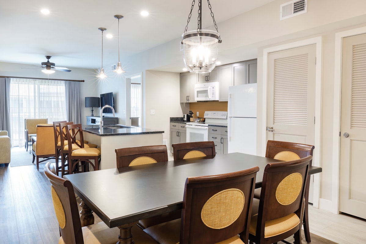 WorldMark Orlando Kingstown Reef Dining and Kitchen