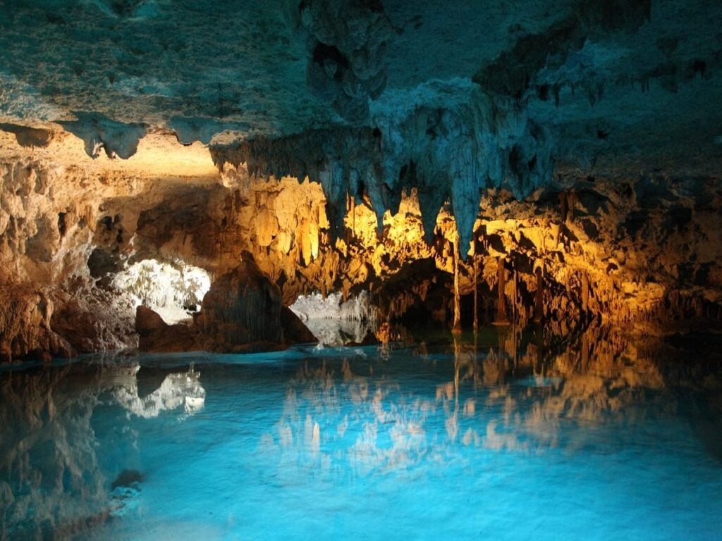 Caves in Cancun; one-week vacation ideas