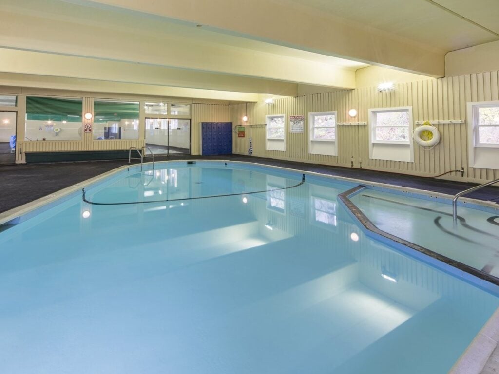 oak n spruce indoor pool