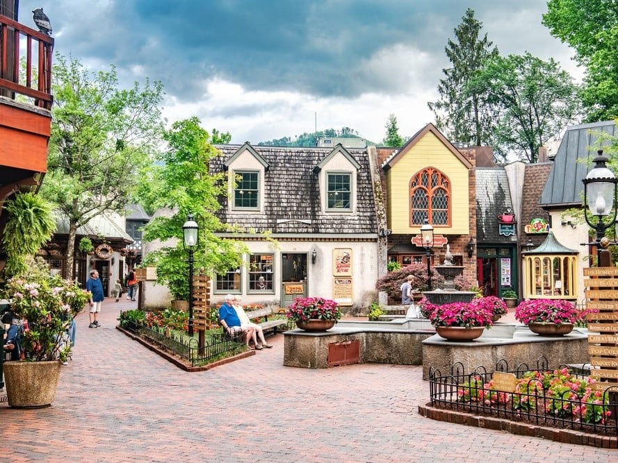 Inexpensive Summer Vacations: Gatlinburg