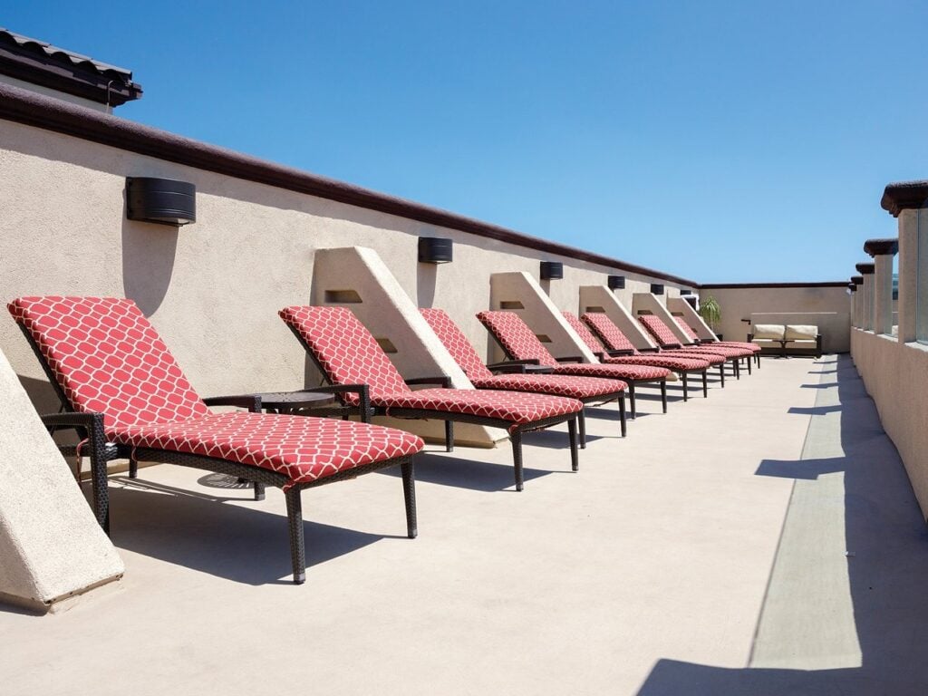 peacock suites rooftop deck