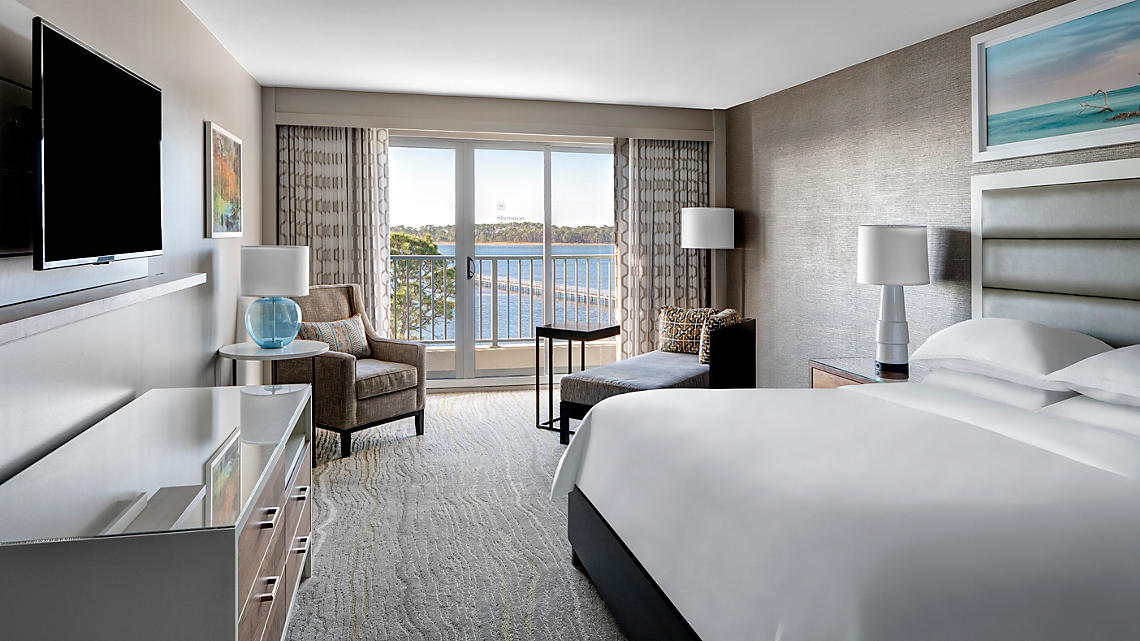 Bluegreens Bayside Resort and Spa bedroom king