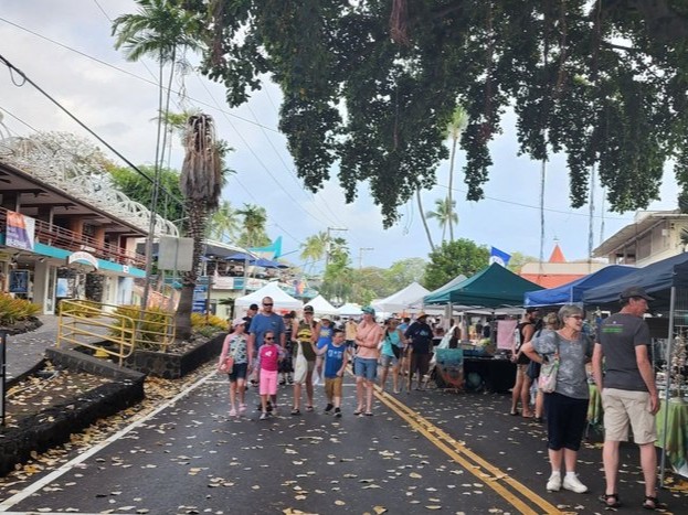 Best Activities on the Big Island: Kailua Village Walking Tour