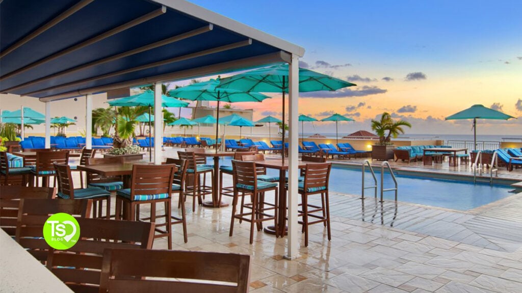 Marriott Beachplace Towers Bar and Grill