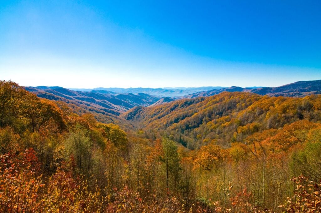Best Places to Go in October in the US for Adults: Great Smoky Mountains National Park