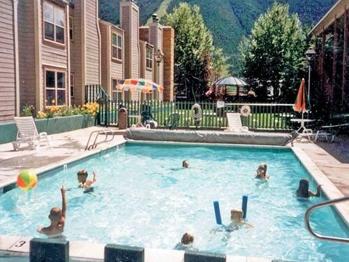 Towncenter at Jackson Hole Pool