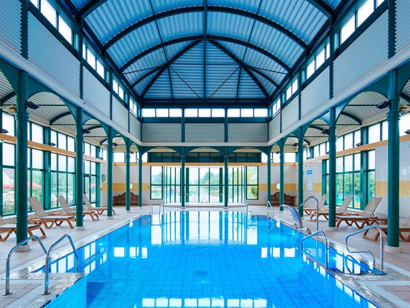 Village d'Ile-de-France Indoor Pool