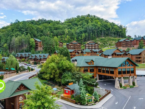 Best Places to Go in October in the US for Adults