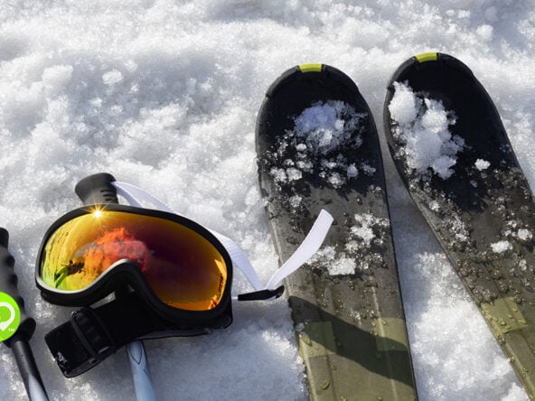 Best Ski Vacations for Beginners Feature