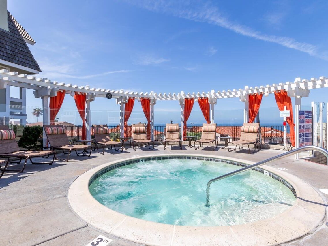 Carlsbad Inn Beach Resort Hot Tub