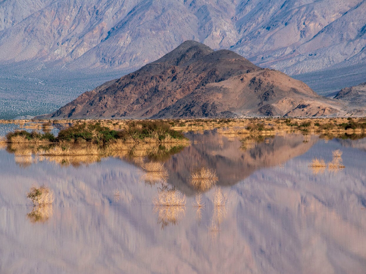Best places to visit in January USA death valley lake