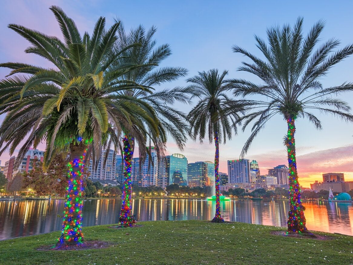 Cheap Christmas Vacation - Lake Eola