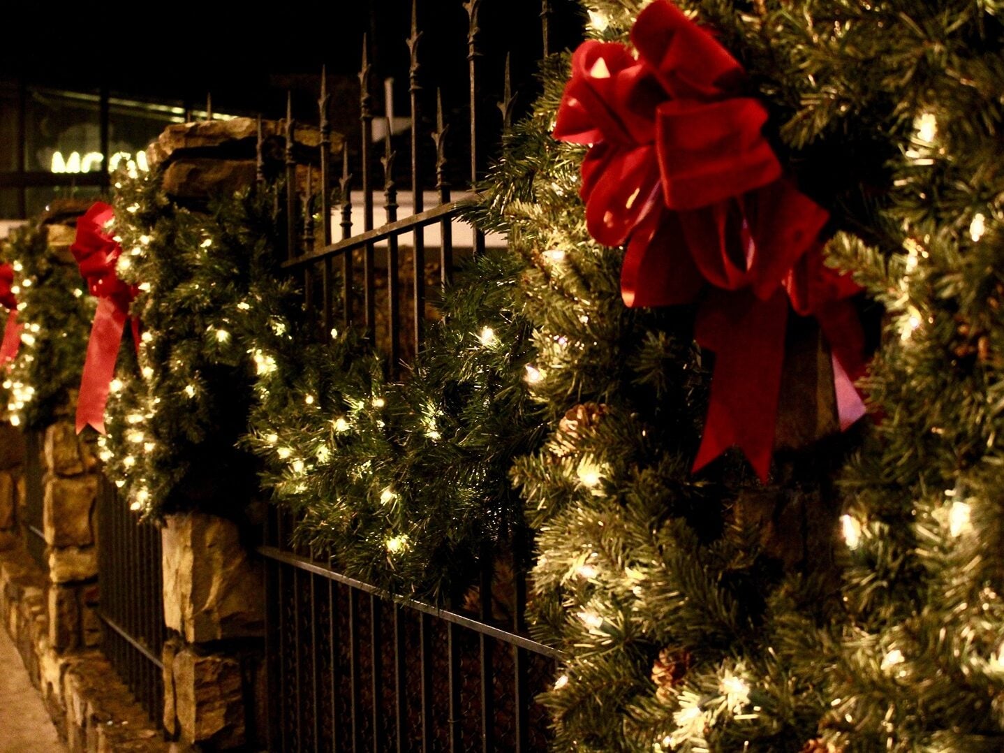 Cheap Christmas Vacations - Gatlinburg