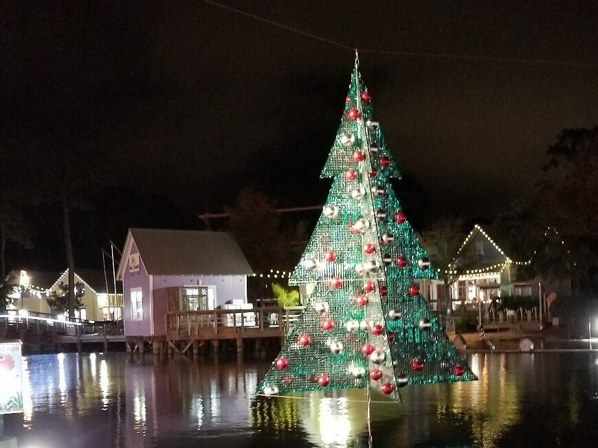 Best Christmas Vacations for Families: Destin Florida