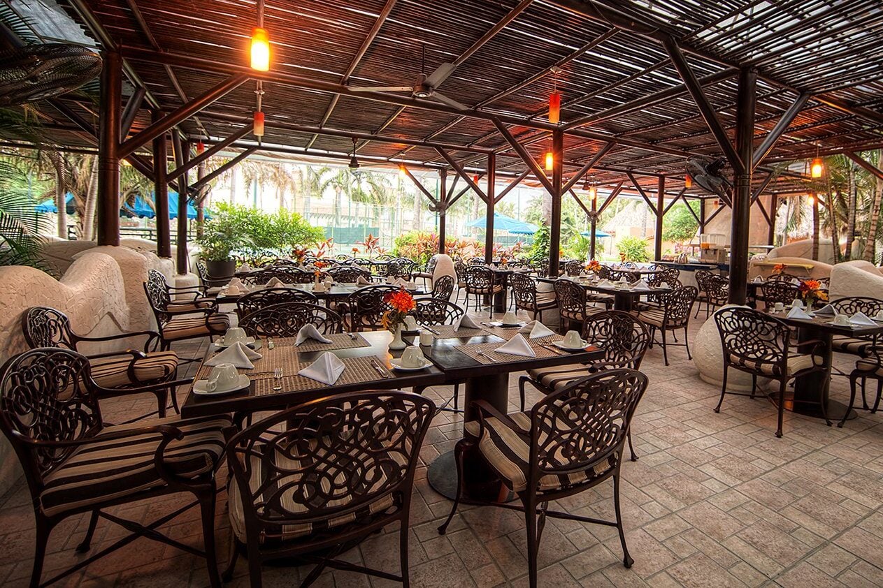 Park Royal Los Tules Puerto Vallarta Dining