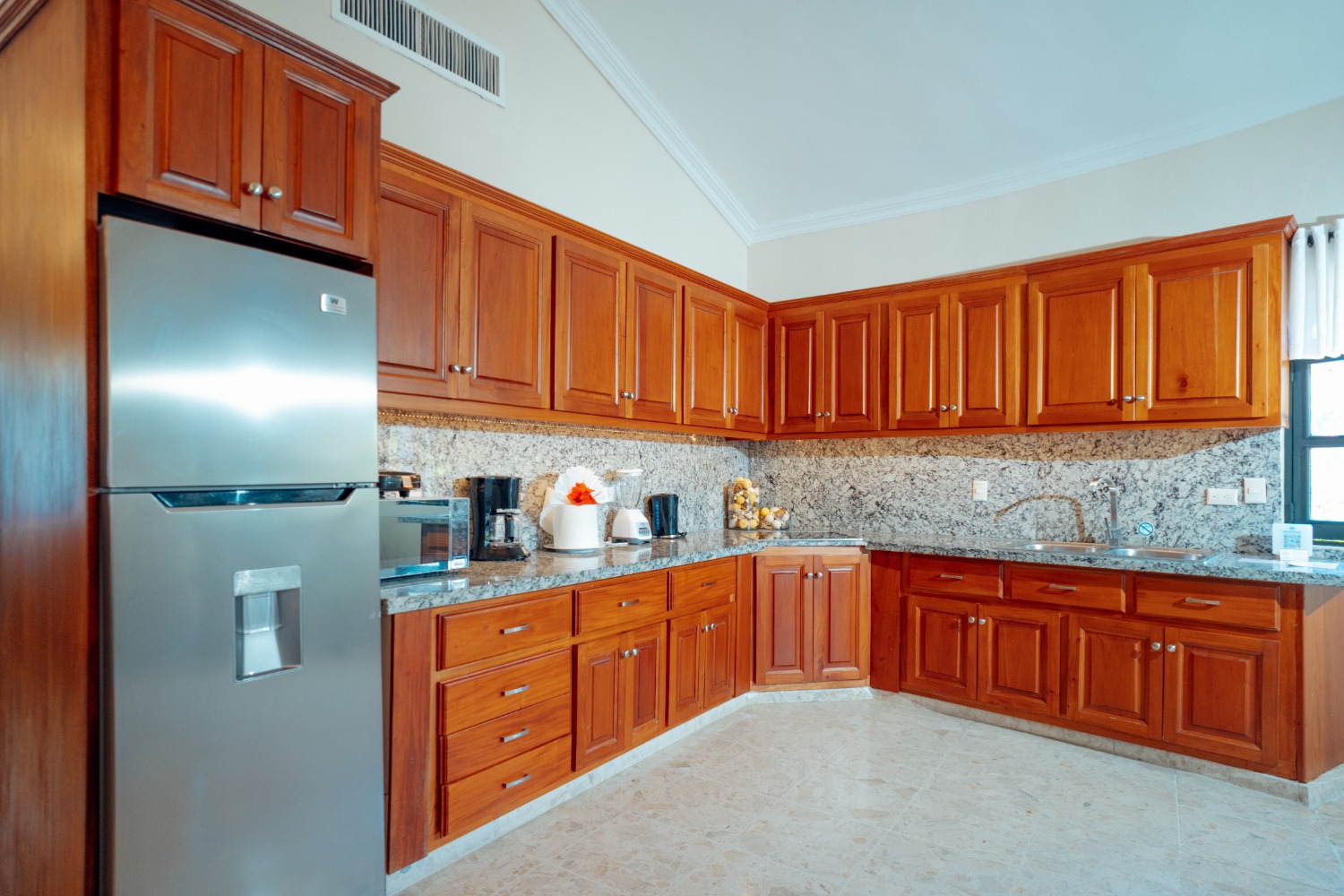 The Crown Villas at Lifestyle Holidays Vacation Club Puerto Plata Kitchen