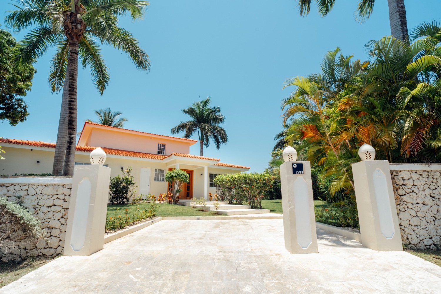 The Crown Villas at Lifestyle Holidays Vacation Club Puerto Plata Villa Exterior